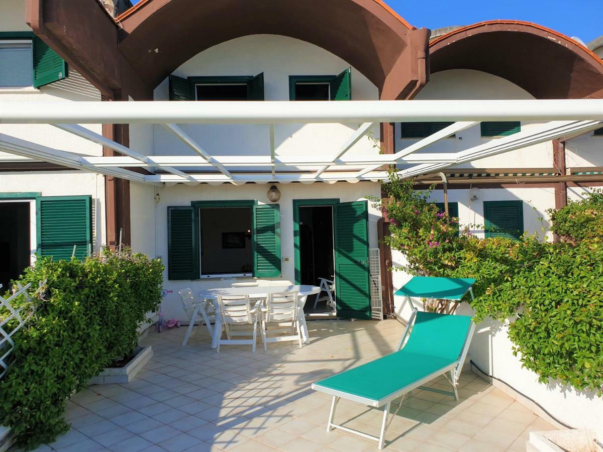 La Villa Fronte Spiaggia Bandiera Blu Sperlonga Extérieur photo