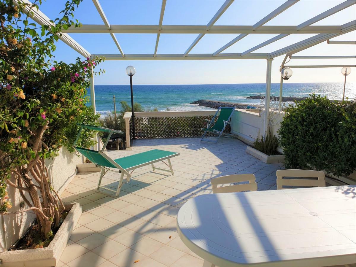 La Villa Fronte Spiaggia Bandiera Blu Sperlonga Extérieur photo